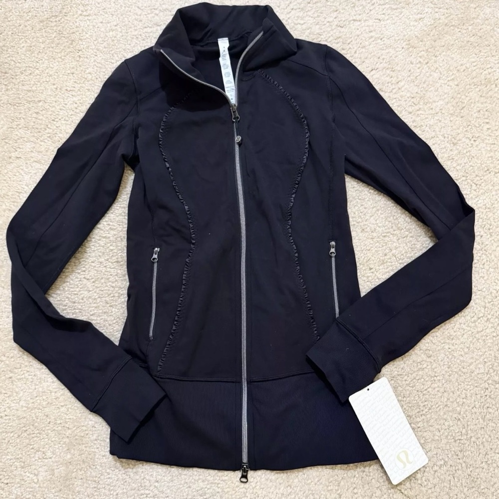 Lululemon Women Black Nice Asana Jacket *SE Ruffle